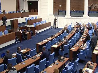 Парламентът одобри второ удължаване на Бюджет 2025