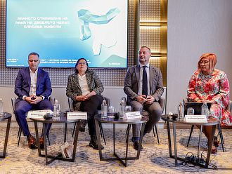 Експерти: Ракът на дебелото черво е лечим, когато е открит рано