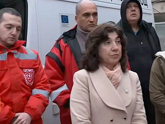 Шофьори на линейки: Условията, при които работим са опасни, заплащането е унизително