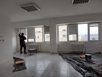 Строителни фирми обновяват безвъзмездно болнични стаи в УМБАЛ Бургас