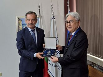 Среща между ректора на МУ – Варна и президента на японския Университет Комацу