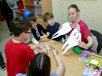 Над 200 деца прегледаха в Катедрата по детска дентална медицина на МУ – Пловдив на празника „Красива усмивка“