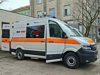 УМБАЛ „Канев“ се сдоби с нова реанимационна линейка