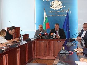 Няма лимит за финансирането на инвитро процедурите, не за броя на опитите