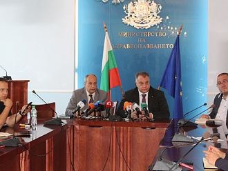 Няма медицинска логика вдишването на дим да не е вредно