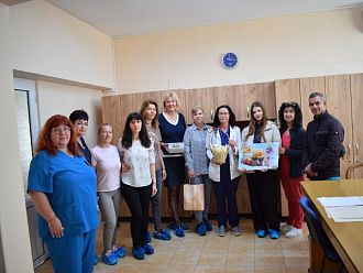 Благотворителен базар „От дете – за дете“ подпомага неонатологията на МБАЛ – Пазарджик