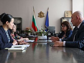 Министър Ивкова обсъди патронажните грижи с БАПЗГ