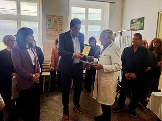 Община Петрич отличи „За граждански принос“ д-р Кирил Апостолов по повод 90-годишнината му