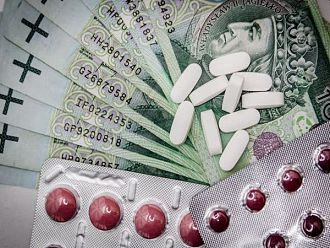 10 мерки за по-прозрачно и ефективно изразходване на средства за нерегистрирани лекарства препоръча КЗК