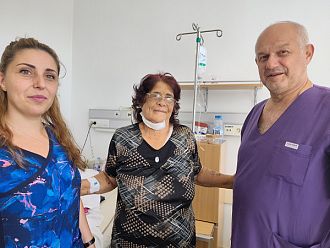 Възстановиха челюстта на възрастна жена с кост от таза в УМБАЛ - Бургас