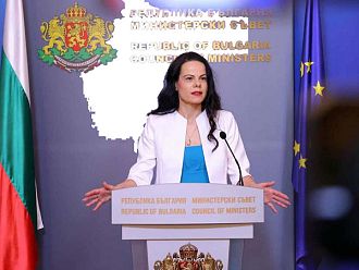 Министър Ивкова: Публикуваните идеи за промяна в структурите на МЗ не са окончателни решения