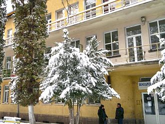 Д-р Василев на крачка от победа в конкурса за управител на Белодробната болница в Перник