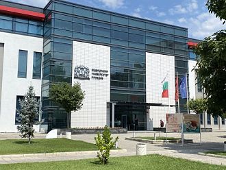 МУ – Пловдив удължава срока за заявления от болници, които искат договори със студенти