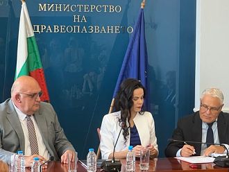 НЗОК ще плати надлимитната дейност на болниците за тази година