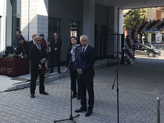 Създаване на фонд за целеви субсидии за болници обмисля МЗ