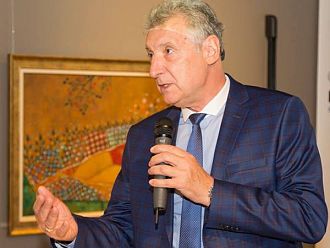 Д-р Юлиян Йорданов: Ниските заплати компенсират дефицита на средства в системата