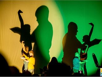 Незрящи актьори с благотворителна постановка в Народния театър