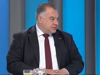 Д-р Ненков: Ако мога да водя политиката на проф. Петров, бих приел поста министър