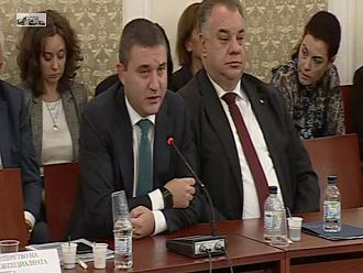 В здравеопазването има много неефективност, отново заяви Владислав Горанов