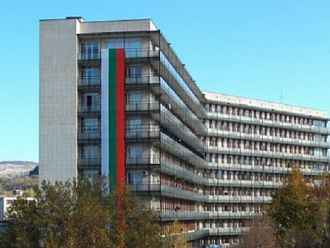 Отблокирането на резерва на НЗОК да става след съгласуване с БЛС, поискаха и медици от Кърджали