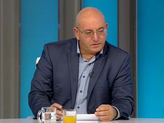 Тримесечен запас на лекарствата в ПЛС ще реши проблема с паралелния износ