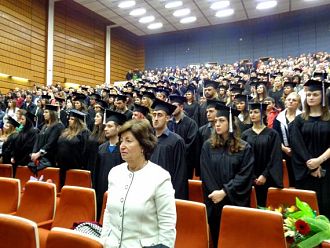 Млади хора, останете в България – камъкът си тежи на мястото