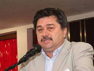 Доц. Стоян Сопотенски е дисциплинарно уволнен от