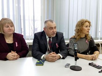 В Русе даряват безплатни фризьорски услуги на онкоболни жени