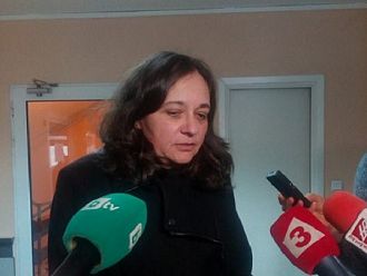 Жени Начева: Дебатът с общинските болници трябва да е за това как лекуват и как ще се преструктурират