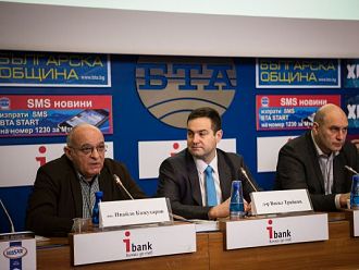 100% реимбурсация на кардиовертер дефибрилатори искат специалисти