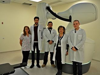 В УМБАЛ „Свети Георги“ за първи път у нас проведоха лъчелечение с кибернож на тумори в подвижни органи