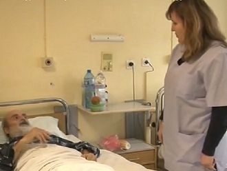 Бездомни пациенти живеят с месеци в УМБАЛ - Бургас