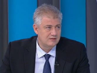 Със средно 300 лева ще се повишат заплатите на персонала в „Пирогов“ от 1 април