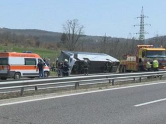 Мобилизираха болниците в София заради тежка катастрофа на АМ „Тракия“ (Обновена)