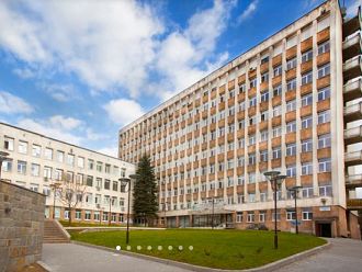 Уролози от МБАЛ-Смолян извадиха 800 грама простата от тялото на пациент