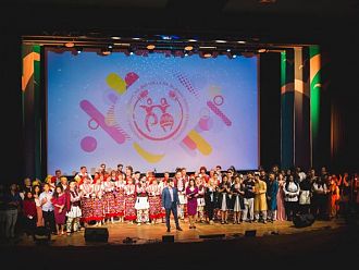 Грандиозен спектакъл във Варна сътвориха студенти от медицинските университети