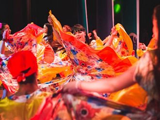 Грандиозен спектакъл във Варна сътвориха студенти от медицинските университети