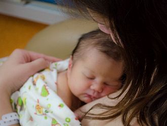 Световния ден на кенгуру-грижата отбелязваме днес