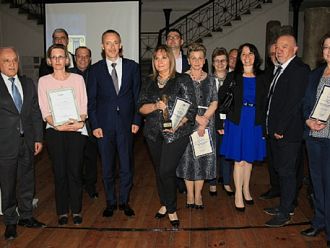 Проф. д-р Екатерина Титянова и проф. Здравко Каменов сред наградените с „Питагор“