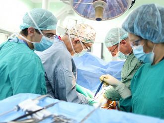 Във ВМА спасиха жена с рядък тумор