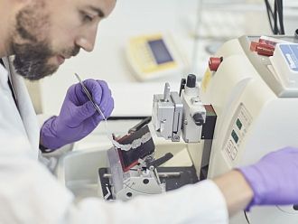 Научната работа на Филип Морис Интернешънъл за създаването на продуктите с нагряване