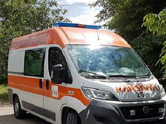 КЗК отказа да спре обществената поръчка на МЗ за линейките