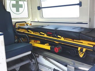 УМБАЛ Бургас получи като дарение линейка и 80 болнични легла