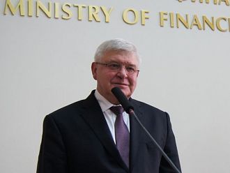 Министърът подкрепя кандидатурата на д-р Дечев 