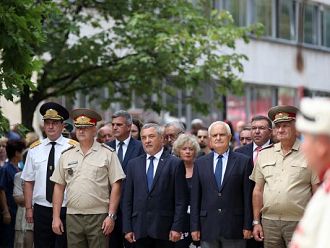 В Деня на спасението: Поклон пред медиците, загинали, за да живее друг
