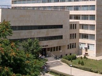 Лекари доплатиха за лечението на своя пациентка