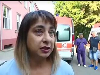 Бебе се роди в линейка пред вратата на болница