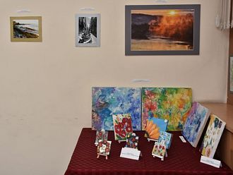 13 автори представиха творбите си в изложбата на УМБАЛ-Пловдив за 6 септември