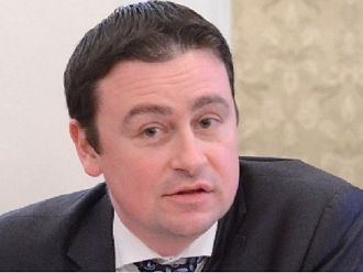 Деян Денев: Абдикирането на НЗОК от скъпоструващата терапия не бива да се случва