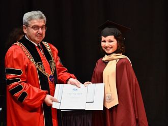 56 дипломанти по дентална медицина положиха клетва във Варна